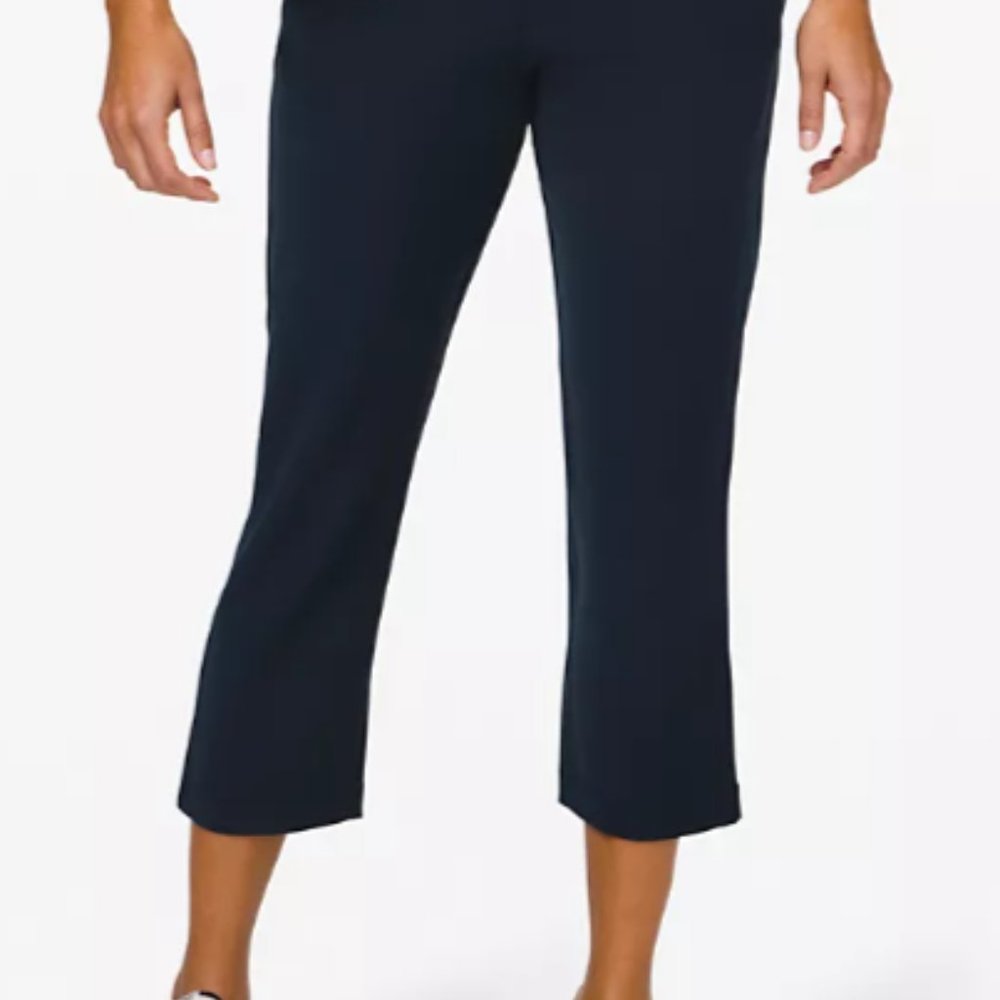 Lululemon On the Fly Woven Crop Black, Size 8, NWT